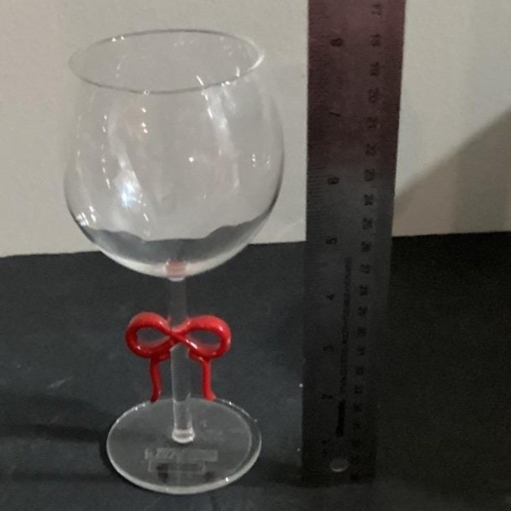 Anthropologie Benedita Red White Bow Wine Glasses Set of 2